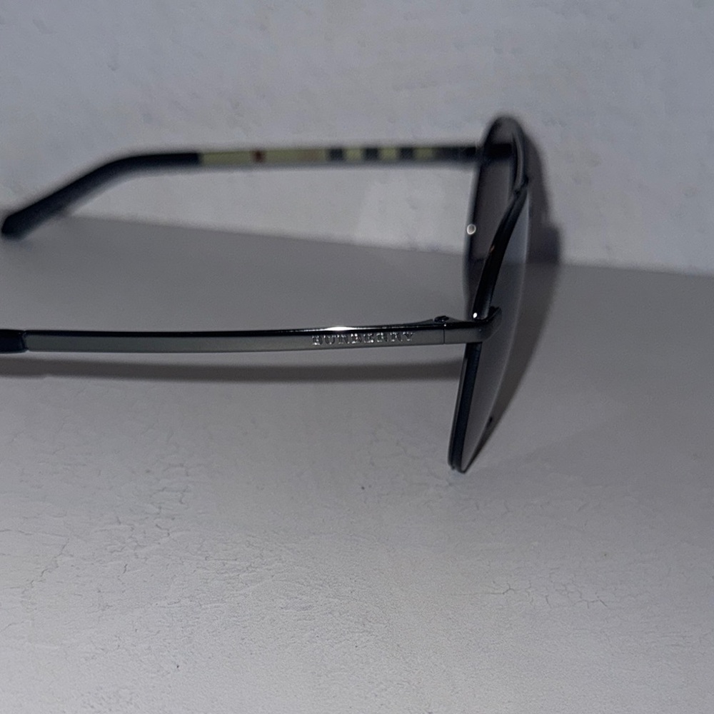 Burberry Aviator Sunglasses - Picture 10 of 15